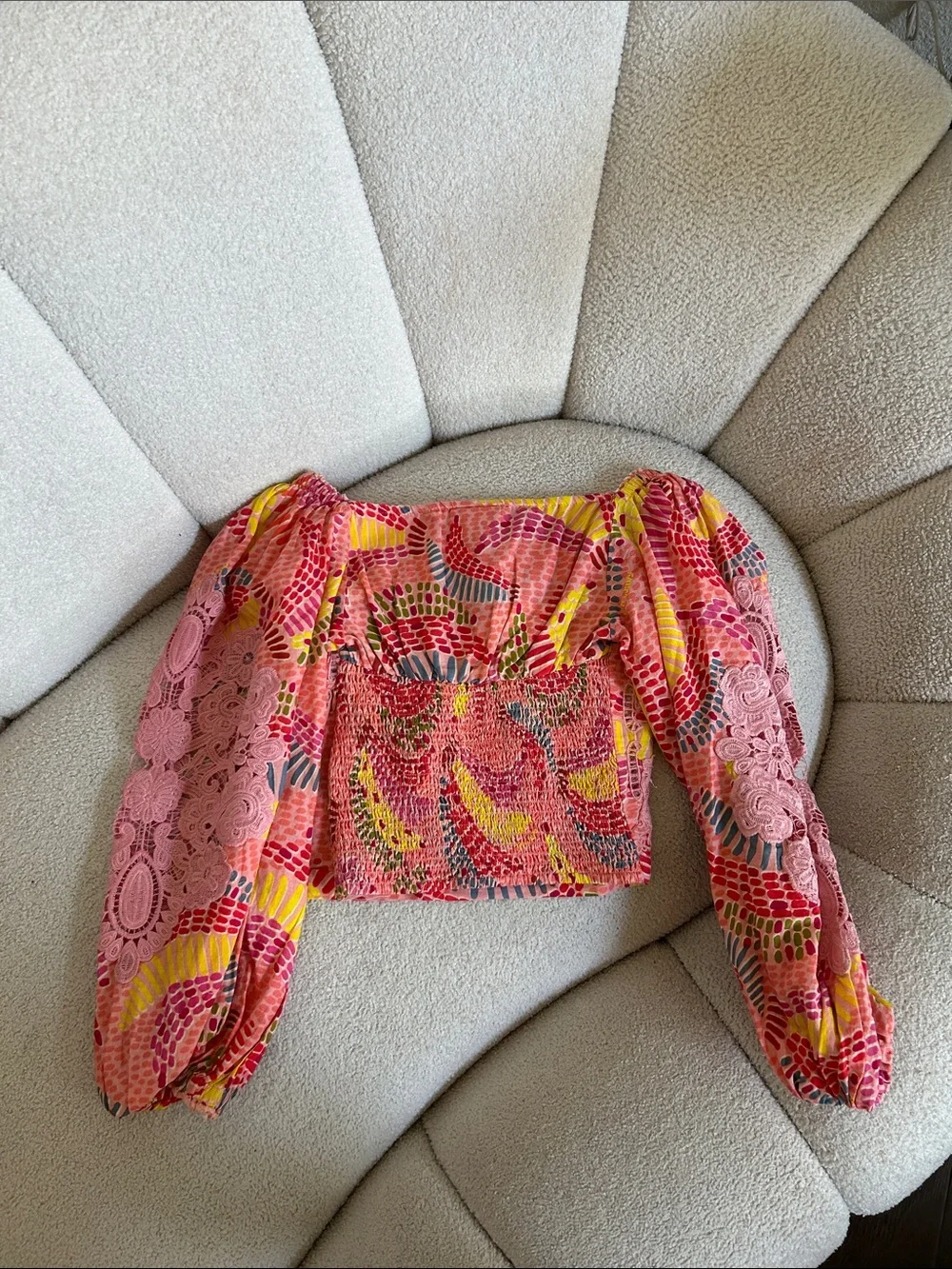 FARM Rio Pink Crochet Lace Puff-Sleeve Crop Top